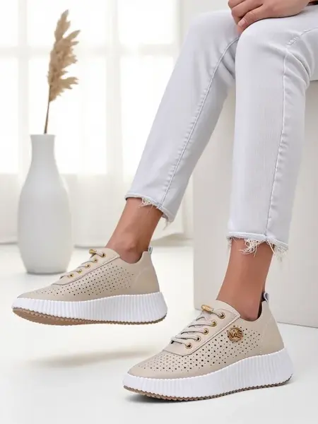 Resti Women's sporty lace-up sneakers Jovenes