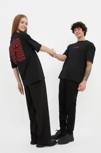 Trendyol Černé uvolněné tričko s krátkým rukávem s krátkým rukávem