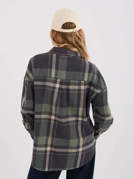 Károvaná košile v khaki odstínu