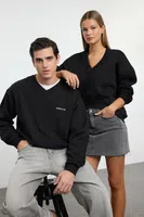 Trendyol Black Unisex Oversize/Wide Cut Polar Fleece Inside V Neck Printed Sweatshirt