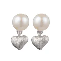 Natural Pearl Ear Studs