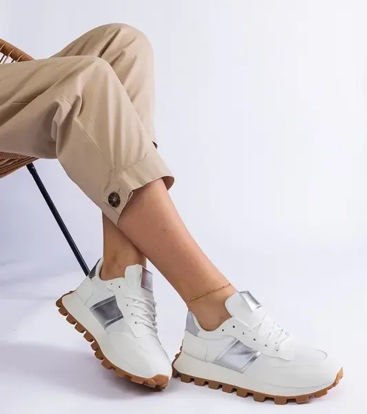 D/CEO White trainers Justar