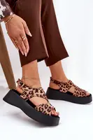 Boto Dámské sandály s leopardím vzorem na platformě z eko semiše hnědé Karonia