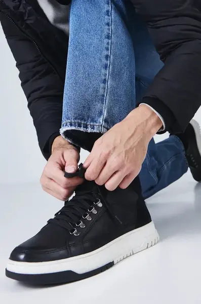 Kožená obuv Medicine