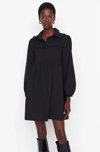 Trendyol Černé mini límce Detailní tkané šaty