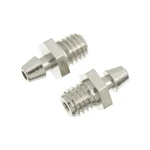 Tlakovací průchodka s těsněním M6 (2)