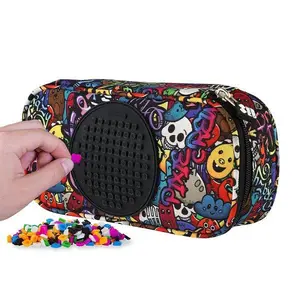 PIXIE CREW studentský peračník Graffiti malý panel