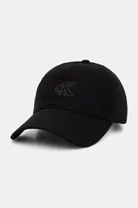 Calvin Klein Čiapka so šiltom bavlnená