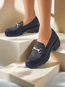 Resti Women's moccasins with a low heel Tollere