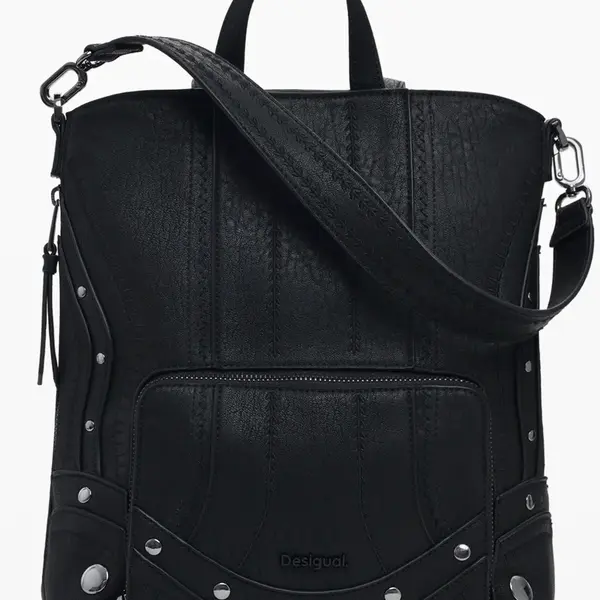 Čierna kabelka cez rameno