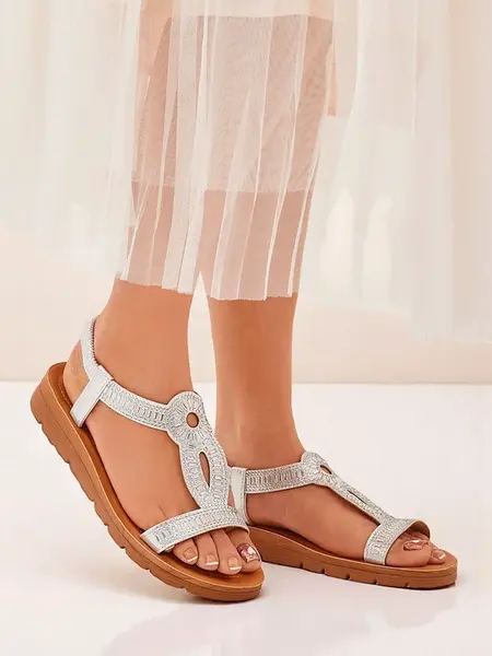 Resti Royal Fashion Women's Sandals with Decorative Ava Shine Straps