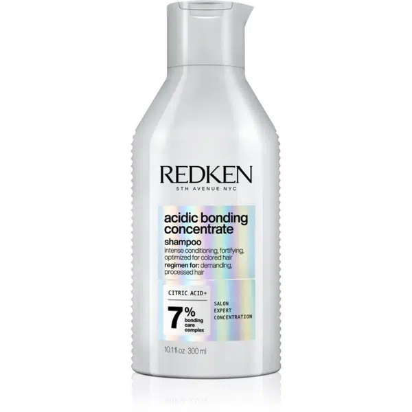 Redken Acidic Bonding Concentrate posilňujúci šampón na slabé vlasy 300 ml