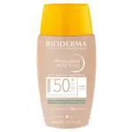Bioderma Tónovaný ochranný fluid s efektom prirodzeného make-upu SPF 50 Photoderm Nude Touch Mineral 40 ml Light