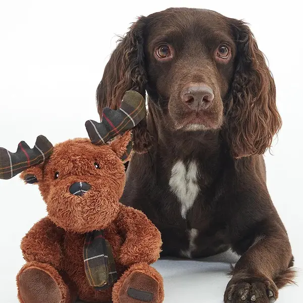 Psí hračky Barbour Reindeer Toy 19 cm hnědá barva