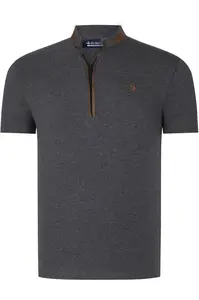 T8571 DEWBERRY PÁNSKÉ TRIČKO NA ZIP-JEDNOBAREVNÉ ANTRACITOVÉ