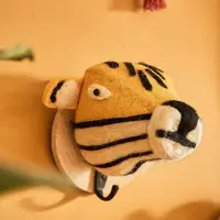 Nástěnný věšák Calma House Tigre