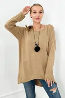 Svetr s náhrdelníkem Camel
