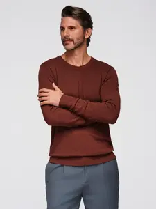 Ombre Men's sweater with round neckline in stretch knit with classic weave - maroon