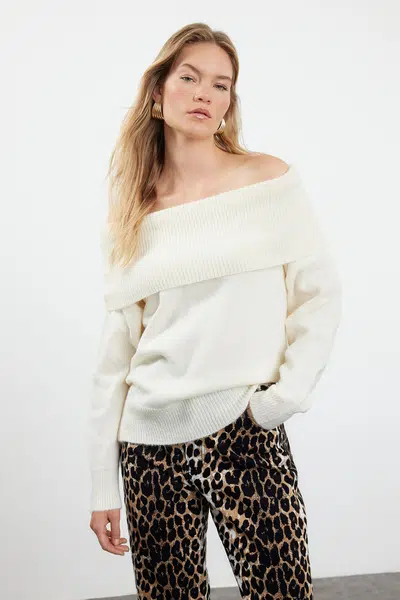 Dámsky sveter Trendyol Knitwear