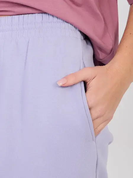 Svetlofialové tepláky