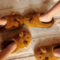 Dětské papuče Liewood Aviaja Bear Slippers hnědá barva, LW19587