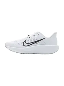 NIKE Bežecká obuv 'Quest 6'  čierna / biela