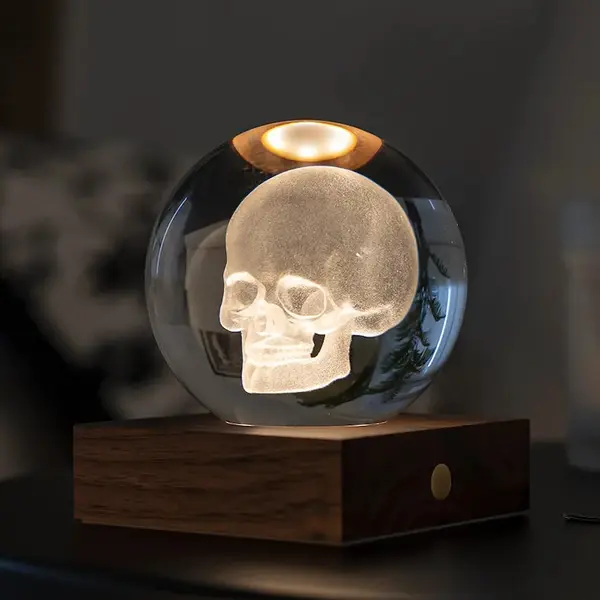 Bezdrátová stolní LED lampa Gingko Design Amber Crystal Light 9,5 x 8 cm hnědá barva