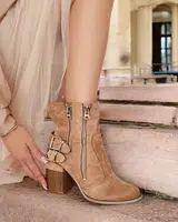Resti Light brown women's boots on the post Ferrgo- Footwear