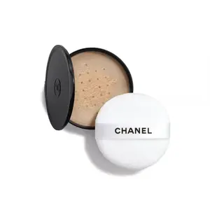 CHANEL POUDRE UNIVERSELLE LIBRE - REFILL ON-THE-GO FORMAT SYPKÝ PUDR S PŘIROZENÝM FINIŠEM. CESTOVNÍ FORMÁT - 50 MEDIUM INTENSE - NÁPLŇ 6 g