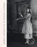 Francesca Woodman and Julia Margaret Cameron: Portraits to Dream In - kniha z kategorie Umění, design a architektura