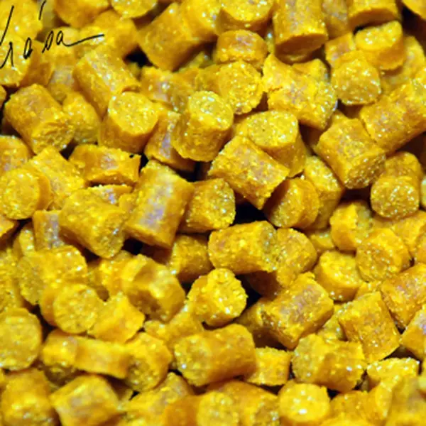 Lk baits pelety kukuřičné-1 kg 12 mm