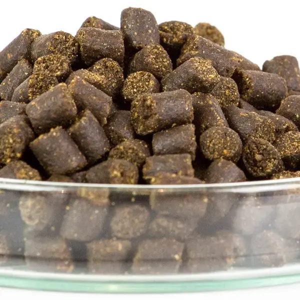 Mikbaits vnadící pelety pstruhové (potápivé) - 2,5 kg 4 mm