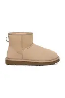 Semišové sněhule UGG Classic Mini II