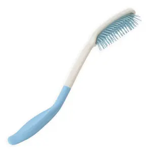 Kartáč na vlasy s prodlouženou rukojetí