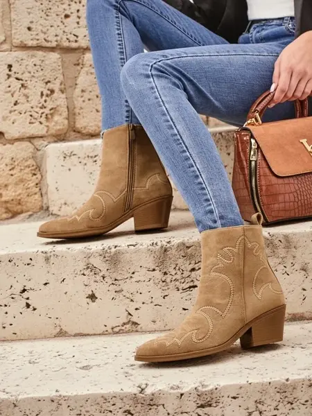 Dámské kotníkové kozačky Velvet Ash na podpatku