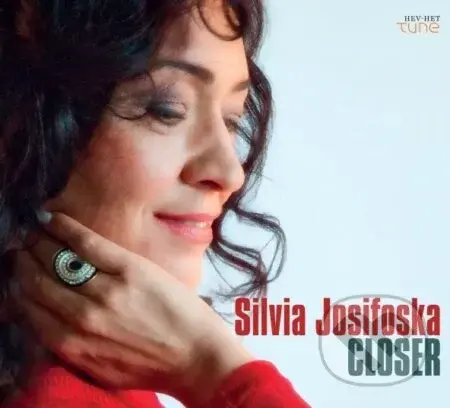 Silvia Josifoska: Closer - Silvia Josifoska