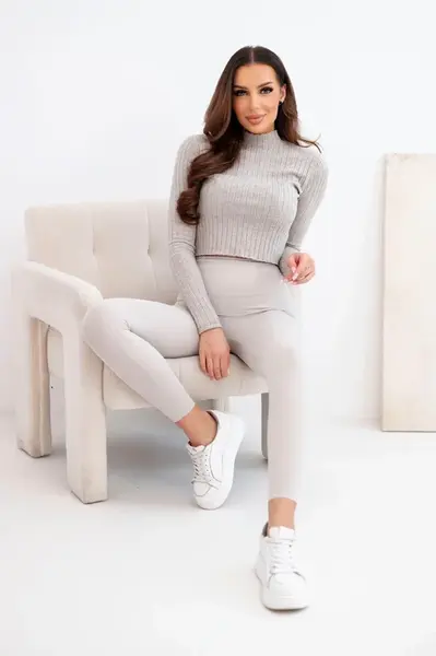 Kesi Włoski Dámske legíny s vysokým pásom a elastickým pásom béžové