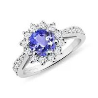 Prsten z bílého zlata s kulatým tanzanitem a brilianty KLENOTA