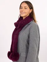 Tmavofialový šál s brmbolcami