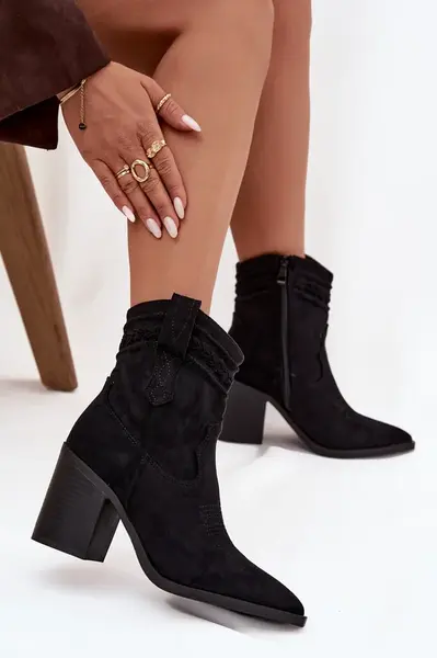 Boto Dámské kožené boty na podpatku v stylu kovbojky černé Jessa