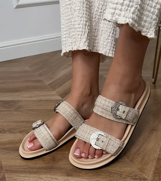 Gemre Beige sandals with straps and rhinestones on buckles Lalis