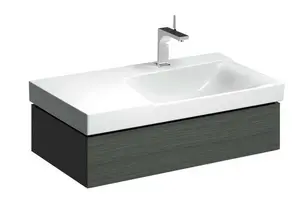 Geberit Xeno 2 - Skrinka pod umývadlo 90 cm, s odkladacou plochou, zásuvka s LED svietidlom, sivá 500.514.43.1