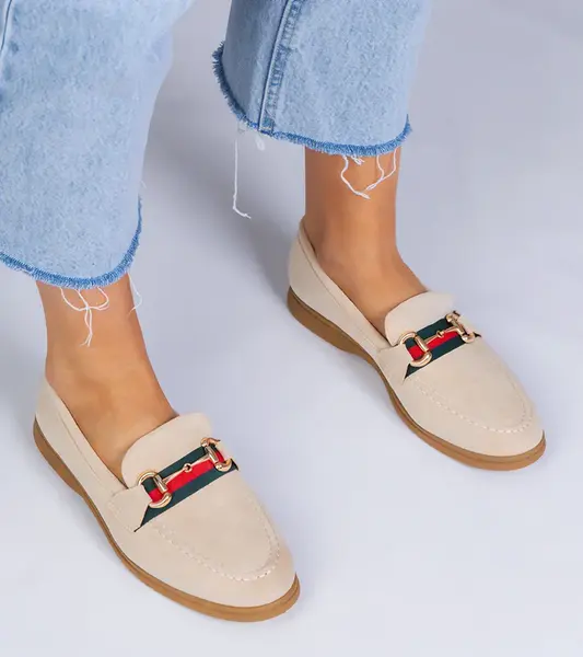 marka niezdefiniowana Beige suede loafers with gold decoration Daliana