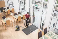 Kärcher Mokro-suchý vysavač NT 22/1 Ap Te L + filtrační sáčky (5 ks)