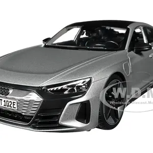 2022 Audi RS e-tron GT Silver Metallic with Sunroof 1/18 Diecast Model Car by Bburago