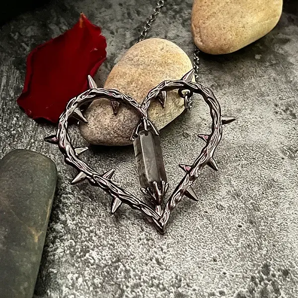 Gothic Witch Heart Thorn Pendant Unisex Vintage Thorn Love Necklace