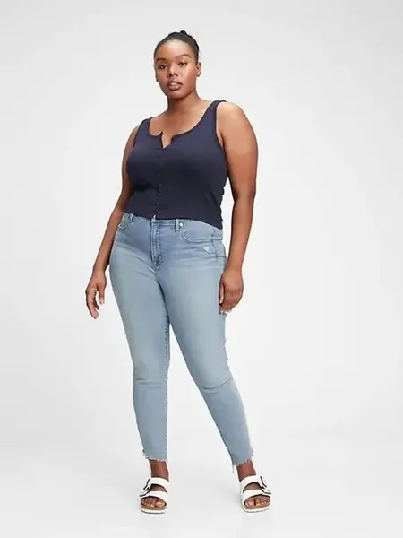 Džíny pro ženy GAP true skinny high rise 660438-00 Velikost: 25REG - standardní délka