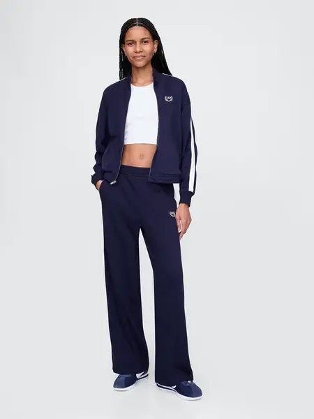 GAP Sweatpants with logo - Women's