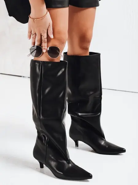 Dámske čierne čižmy s širokou sárou