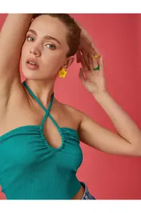 Koton Crop Top s Oknem